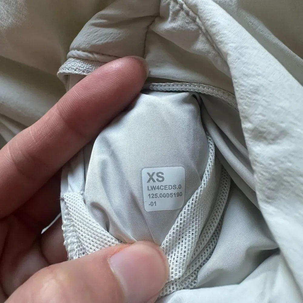 NWT XS Lululemon Lightweight Water-Resistant Insulated Hooded Jacket - Bone